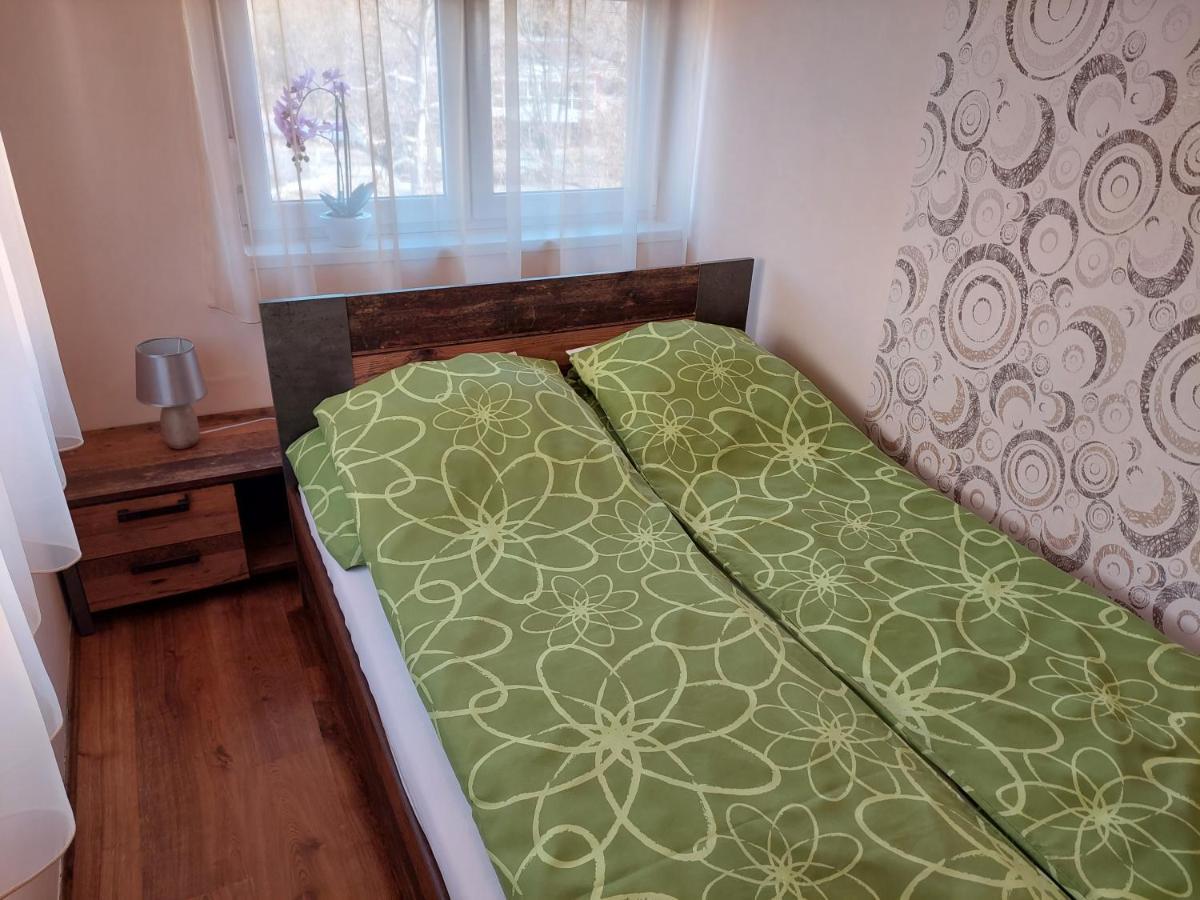 Samuci Apartman Hajduszoboszlo Luaran gambar