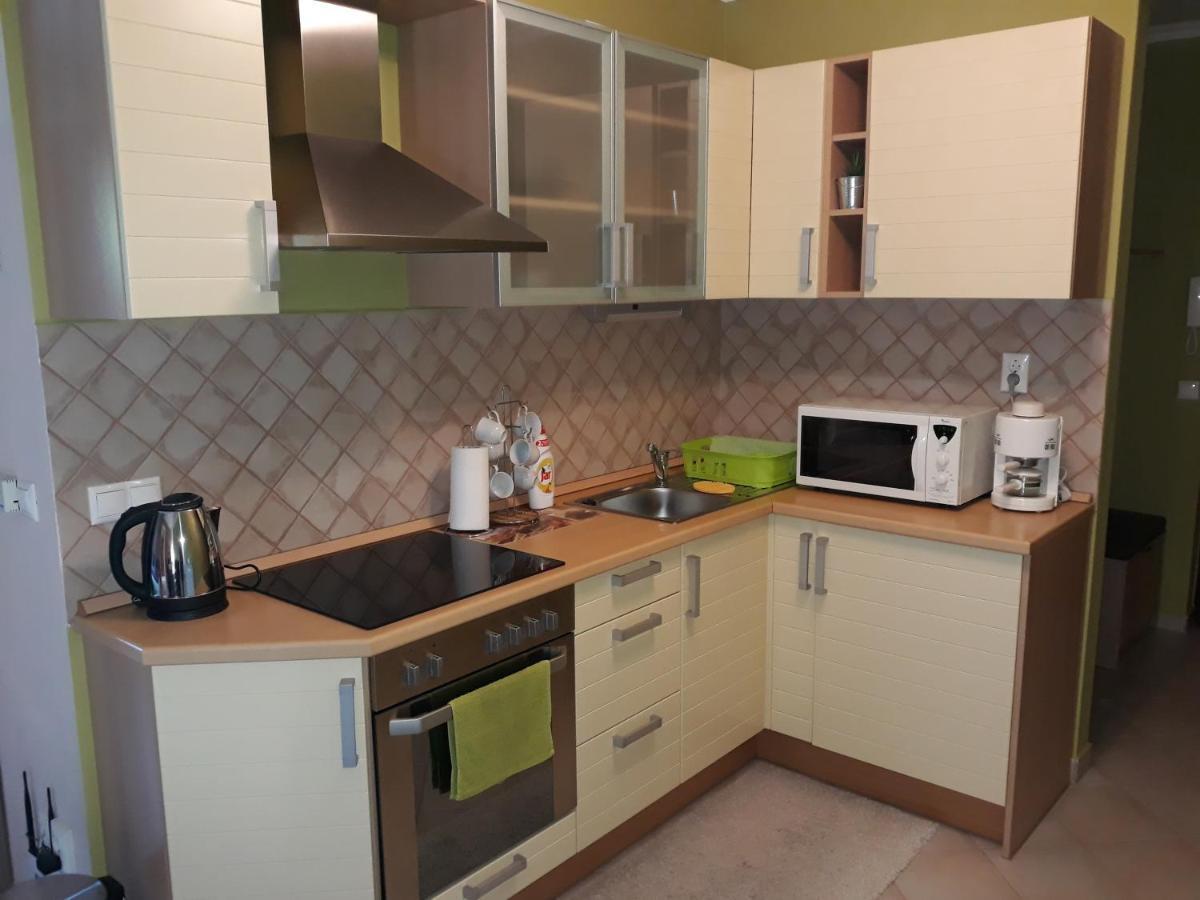 Samuci Apartman Hajduszoboszlo Luaran gambar